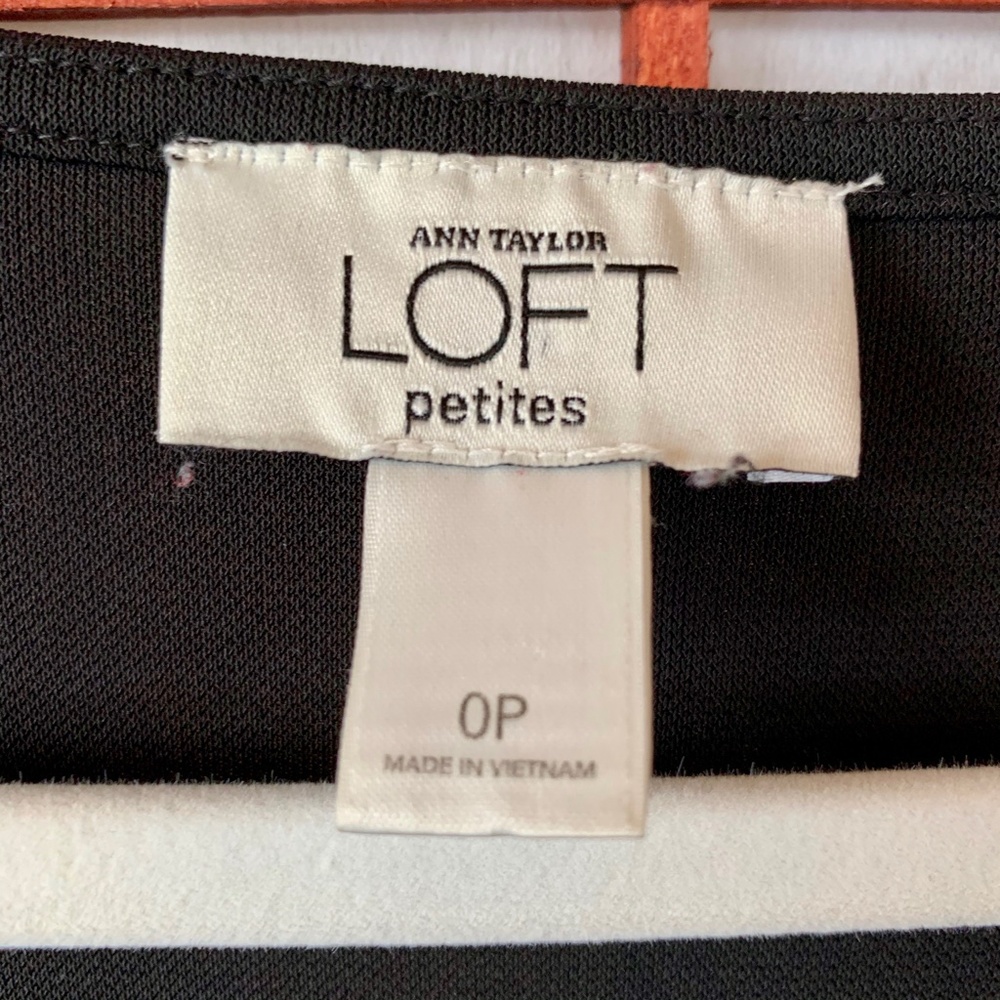 Ann Taylor Loft Petites Sleeveless Empire Waist - Picture 4 of 5